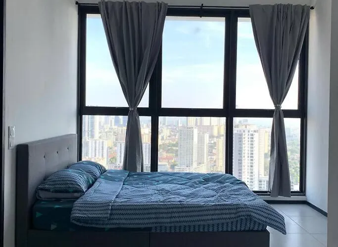 Urban Suite 1B-36